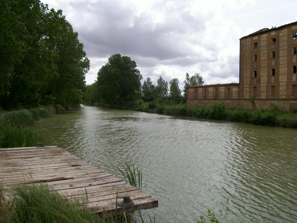 Quinta Del Canal Guest House Tamariz de Campos Exterior photo